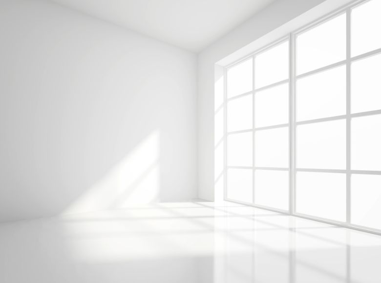 có nên bôi kem chống nắng khi ở trong nhà