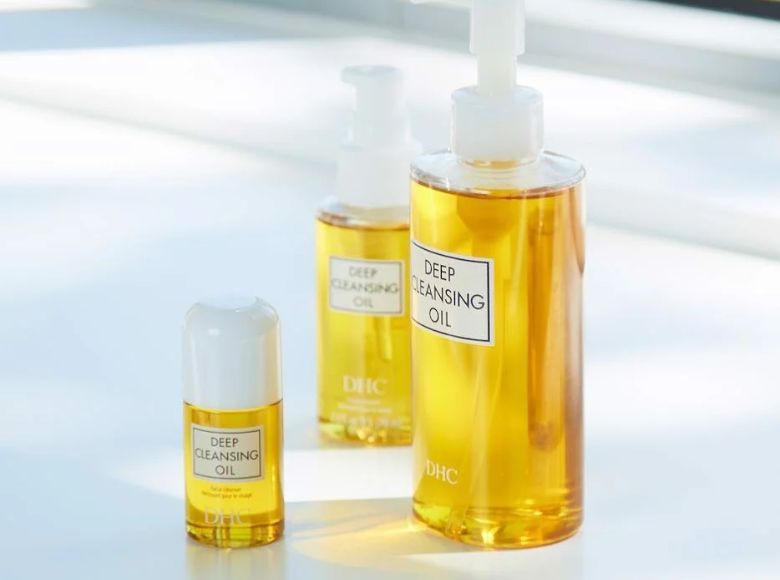 dầu tẩy trang Nhật Bản
