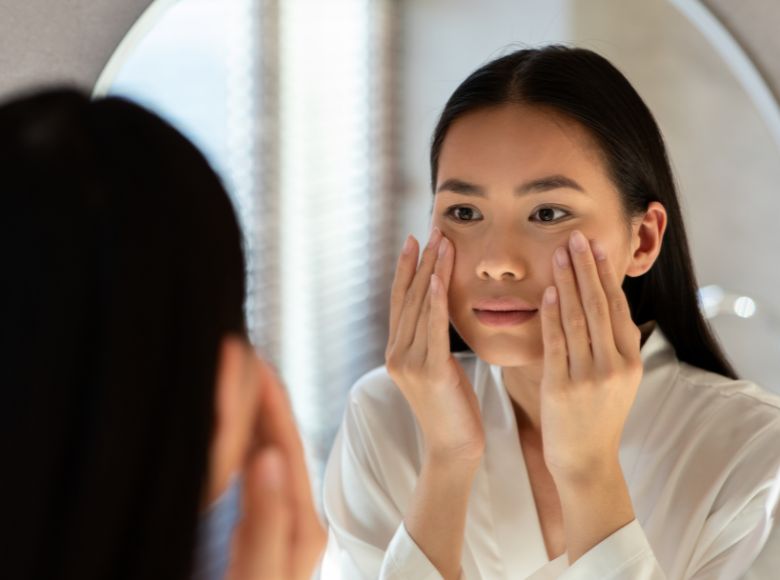 Phấn nền sẽ thích hợp hơn với da dầu